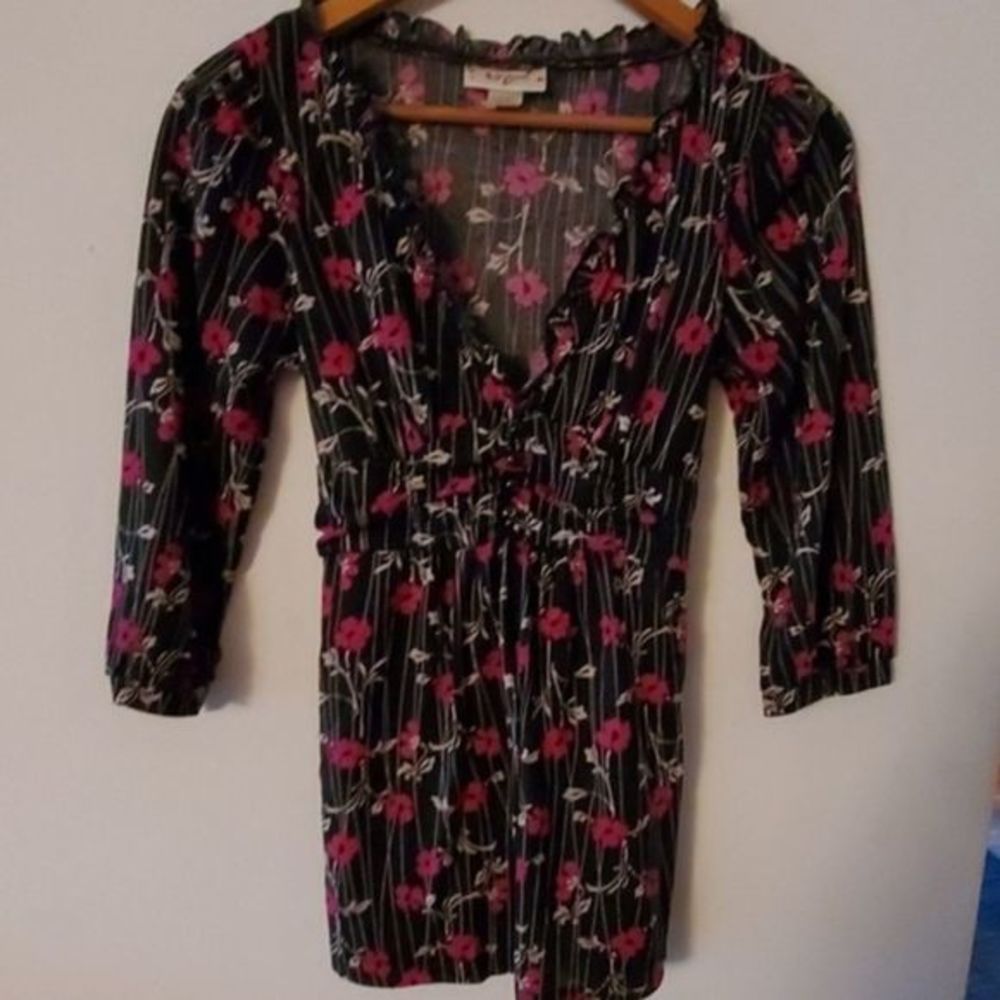 Self Esteem Black V Neck Floral Blouse M